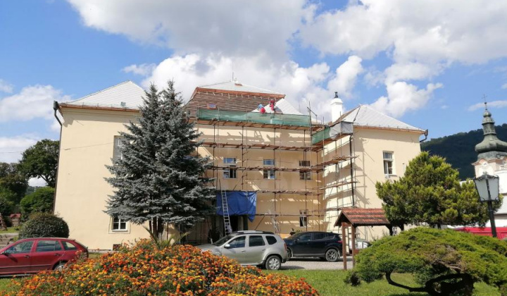 1. fotografia fotogalérie Rekonštrukcia striech kaštieľa (Výzva pre región 2019-2020)  - foto